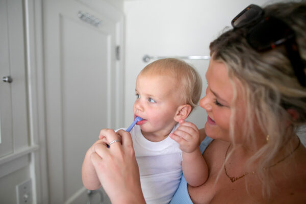 Dr. Brown’s Première brosse à dents de bébé Monstre – Image 6